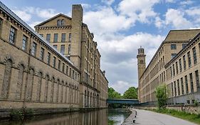 Beautiful, Relaxing Home In Central Saltaire